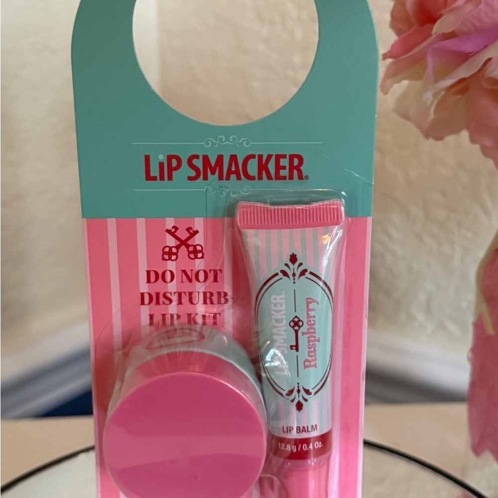 Lip Smacker Do Not Disturb Lip Kit Raspberry NIB Set - Picture 3 of 6